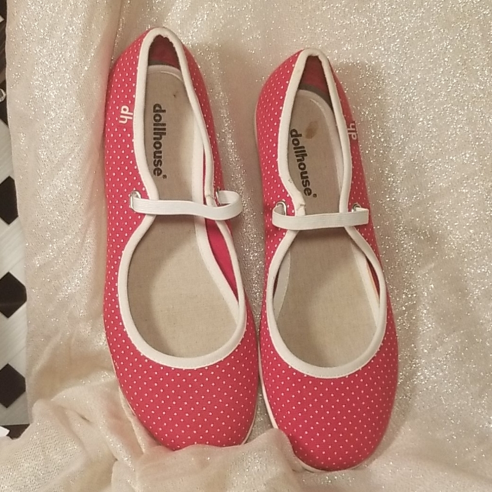 Dollhouse Ladies Shoes Red with dots Size  11